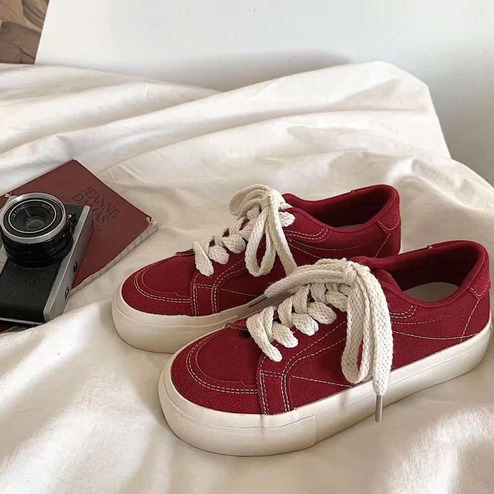 Ladies Footwear High on Platfo - đánh giá và giá Women Bags Trend 2025