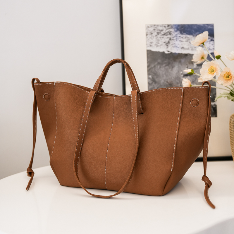 Large Capacity Leather Zipper  - đánh giá và giá Women Bags Trend 2025