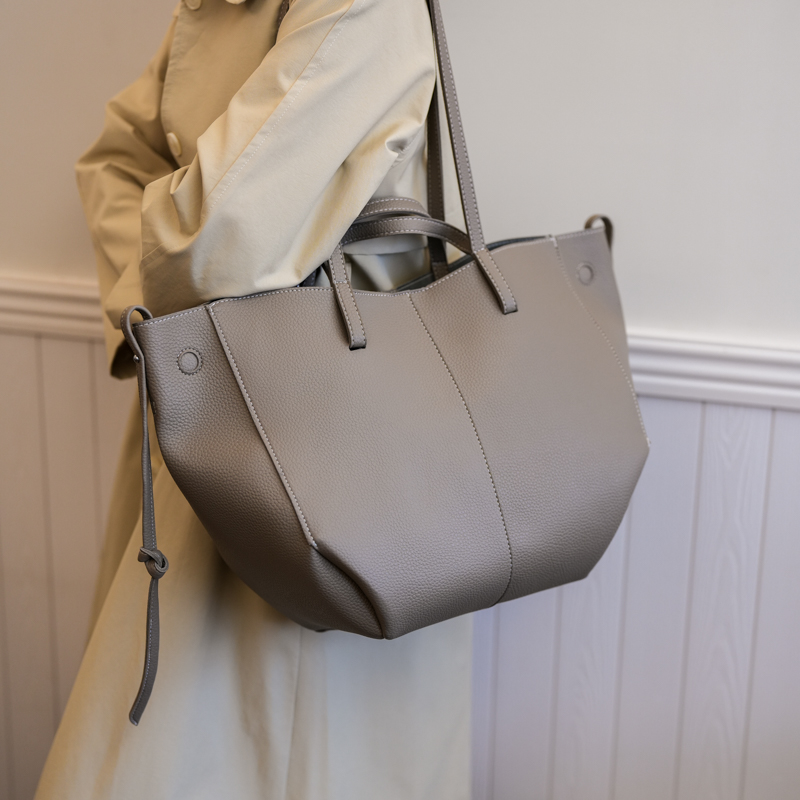 Large Capacity Leather Zipper  - đánh giá và giá Women Bags Trend 2025