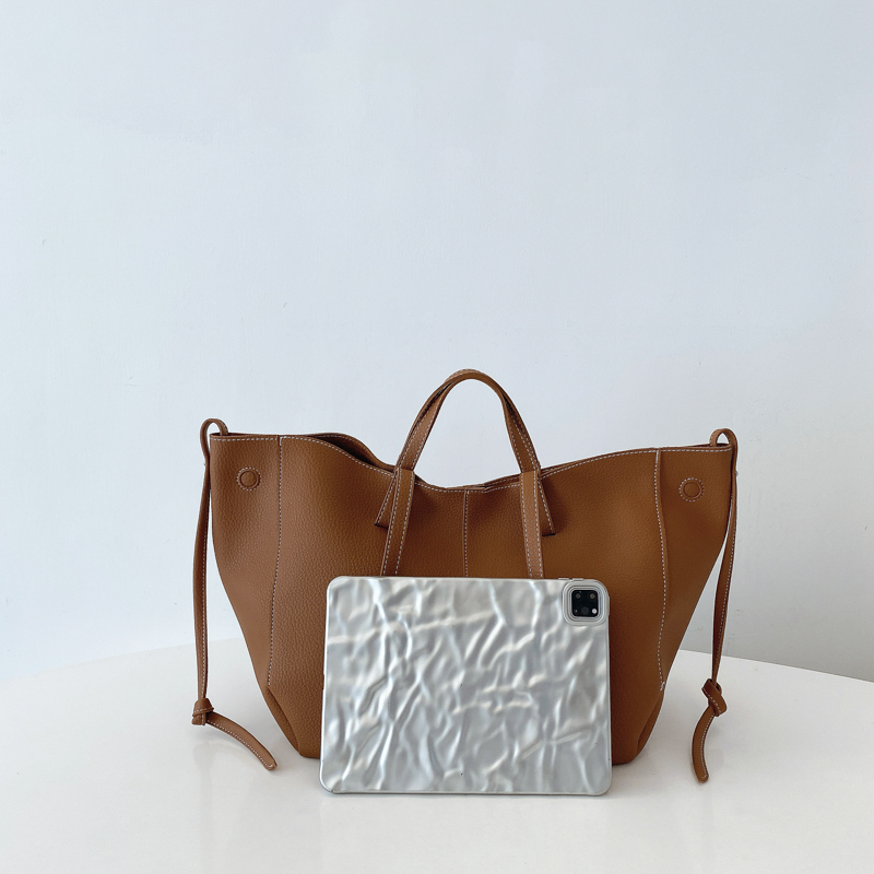 Large Capacity Leather Zipper  - đánh giá và giá Women Bags Trend 2025